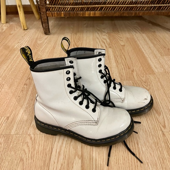 White patent leather Dr Martens - Picture 5 of 6